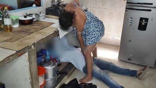 Pregnant wife invites neighbor to fix her gas stove