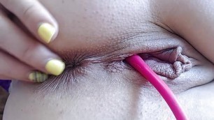 Close-up masturbation of a fleshy pussy